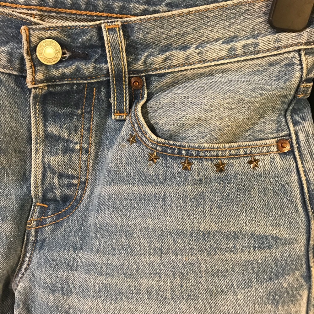 Levi’s 501 High Waisted Distressed Jeans 25Wx28L